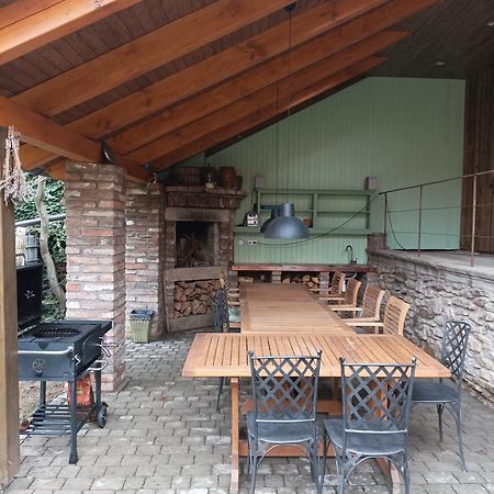 Apartmán Na statku Miskovice  Esterno foto