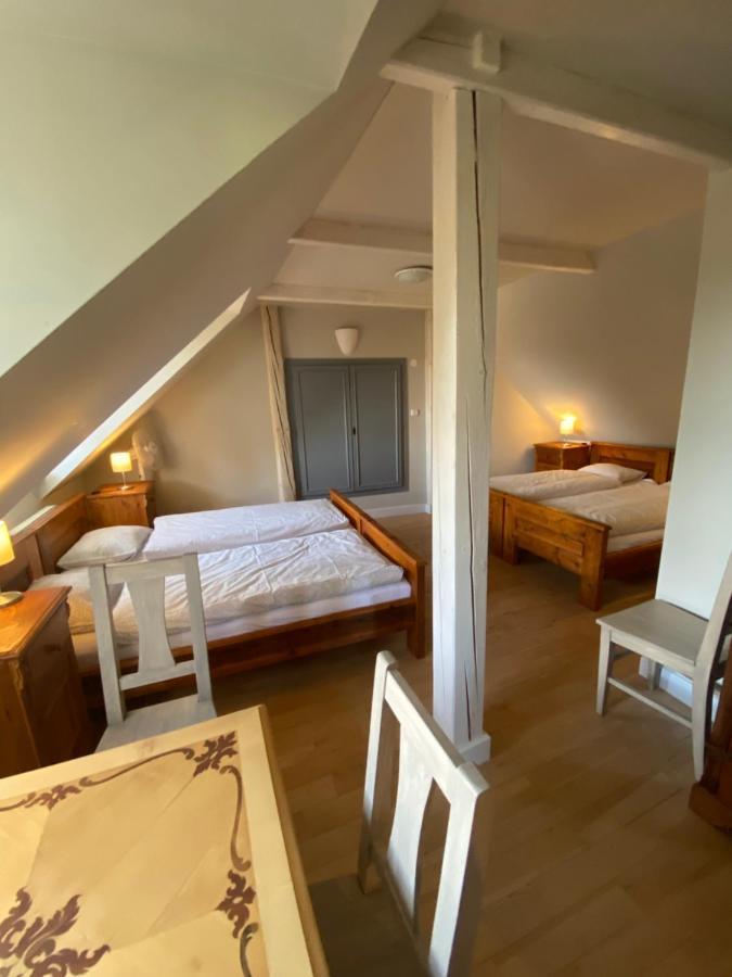 Apartmán Na statku Miskovice  Esterno foto