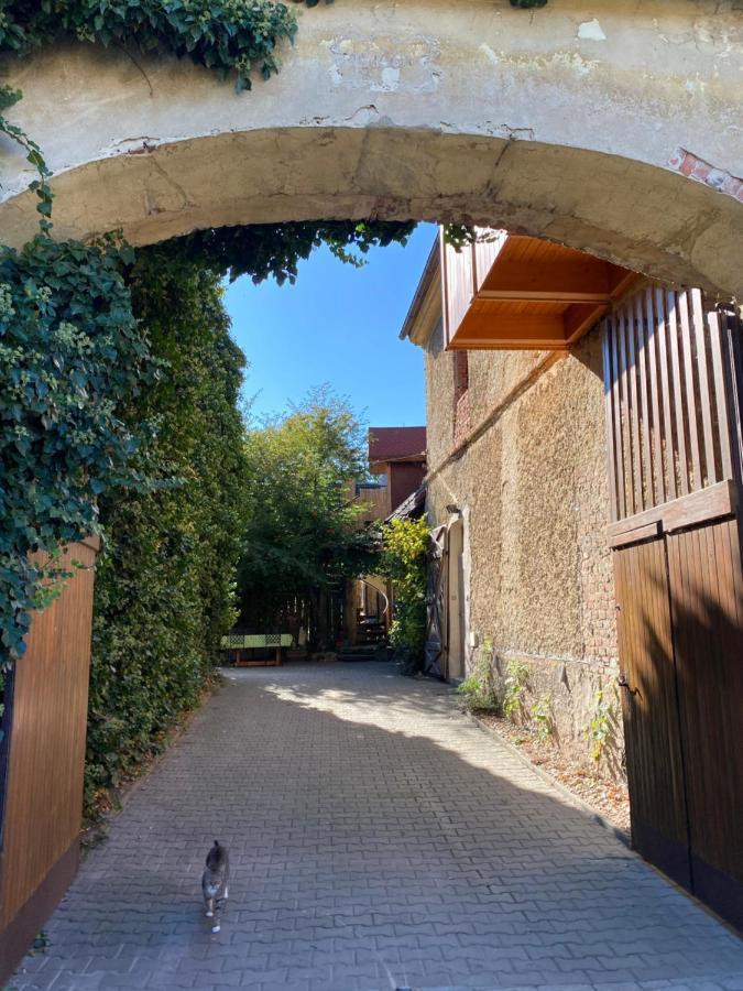 Apartmán Na statku Miskovice  Esterno foto
